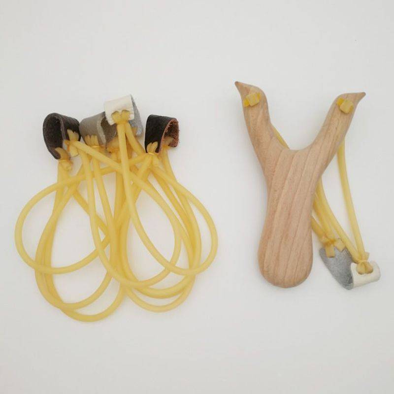 Blue Ottman slingshot + four spare grafts
